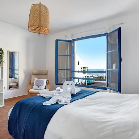 Casa Vivo * Famara